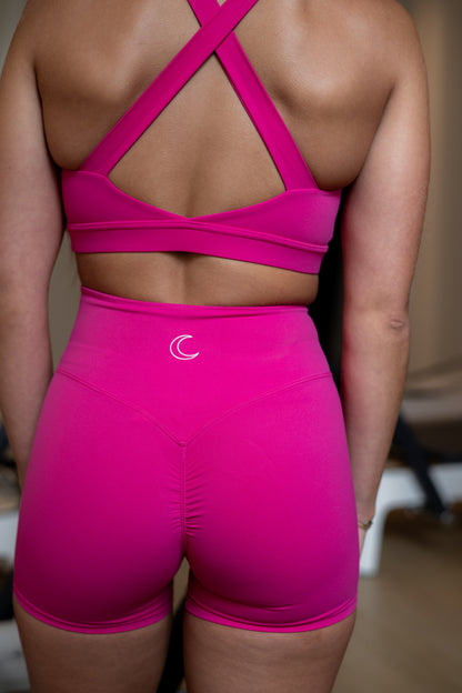 Short Eclipse 
 Longueur mid-thigh & effet scrunch