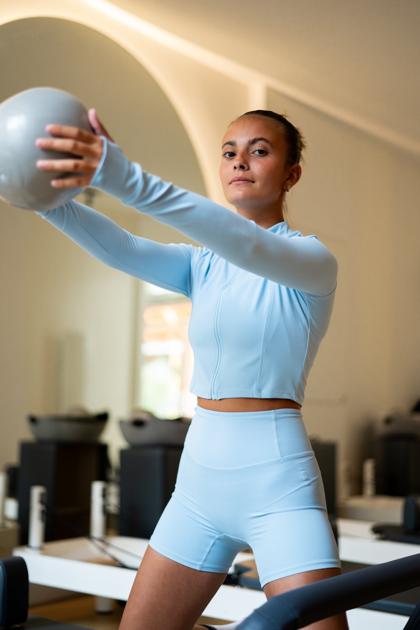 Short Eclipse 
 Longueur mid-thigh & effet scrunch